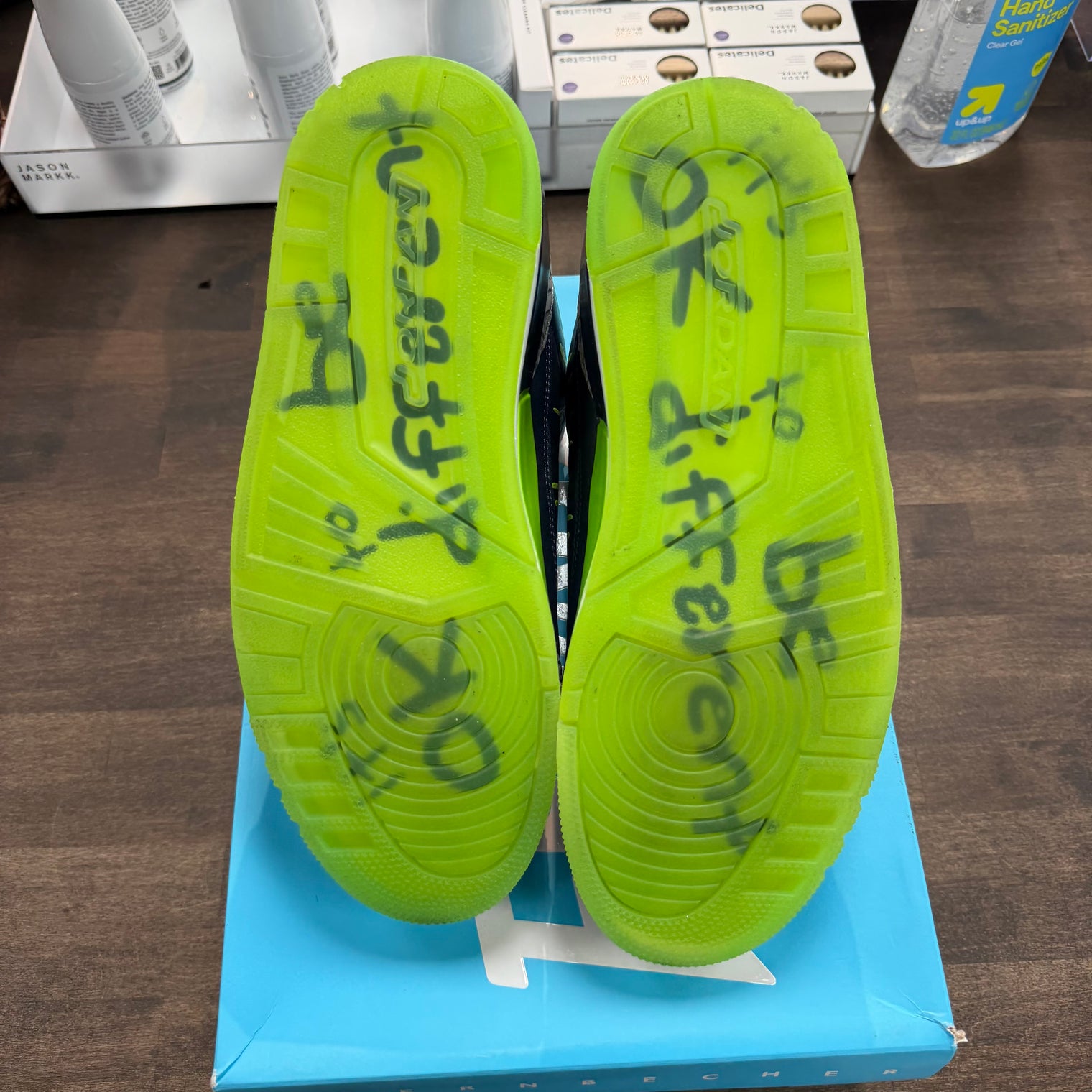 Doernbecher Hugo Jordan 3 Retro (USED)