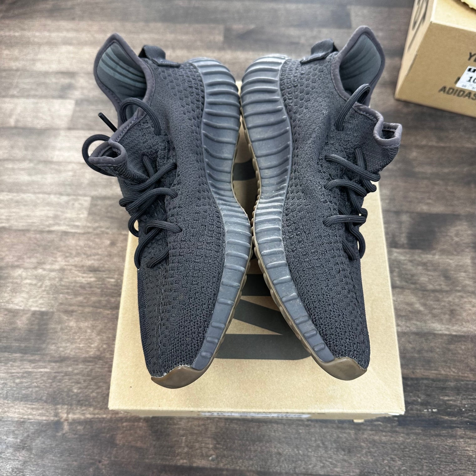 Cinder Yeezy 350 (USED)