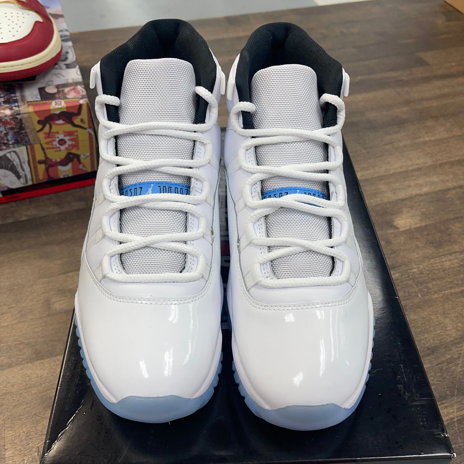 Legend Blue Jordan 11 (2024) (USED)