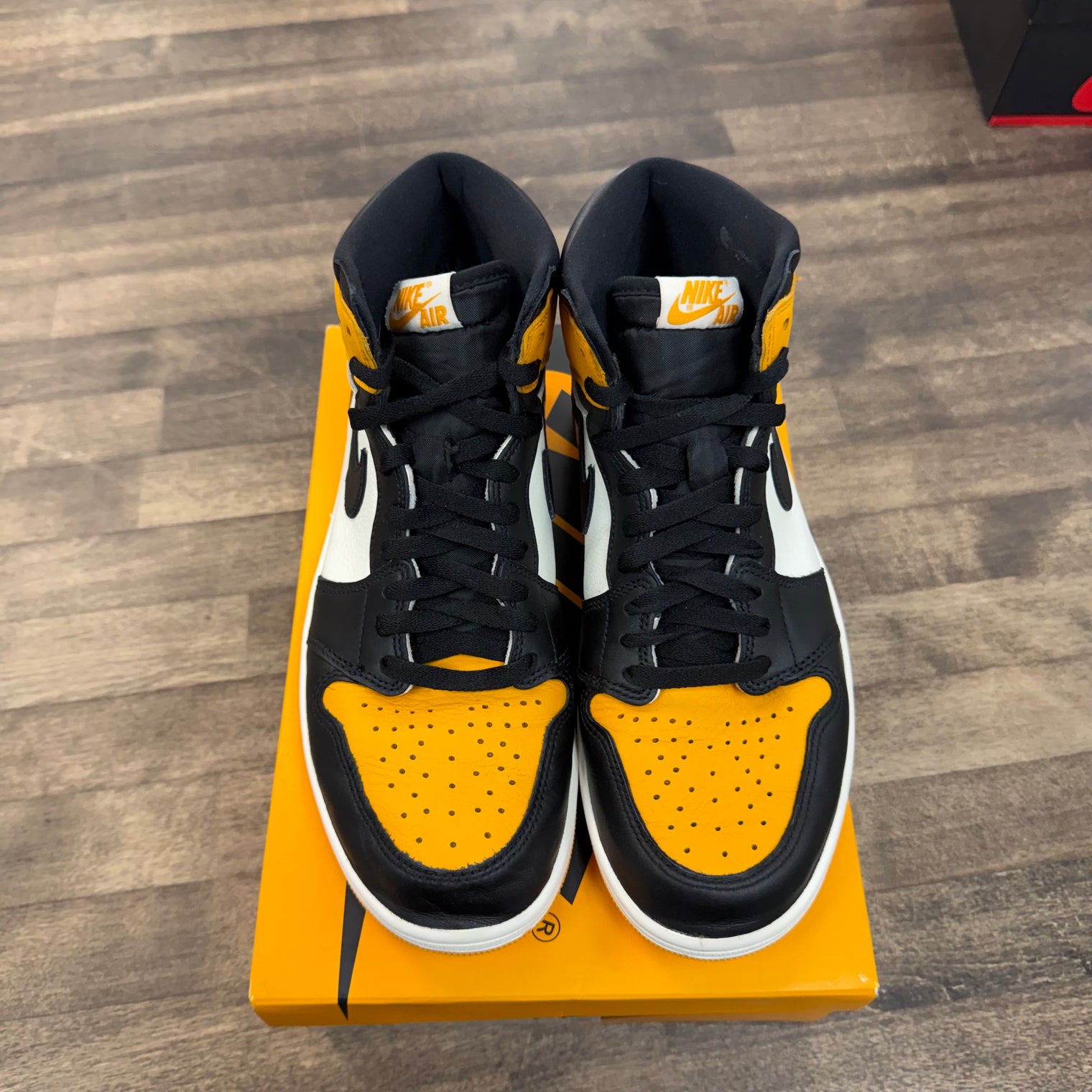 Taxi Yellow Toe Jordan 1 High (USED)