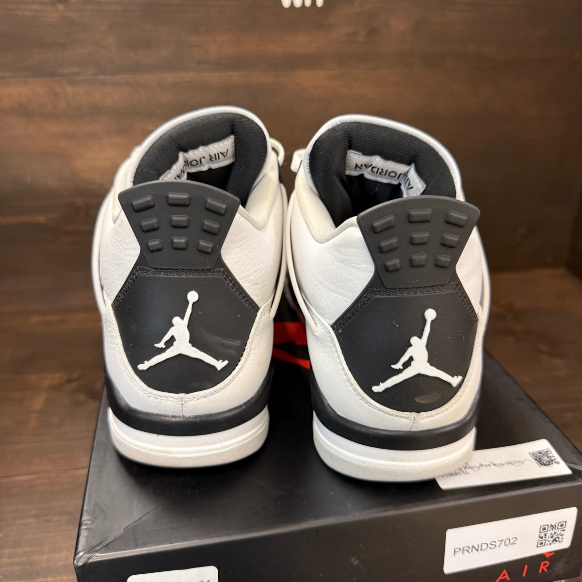 Jordan 4 Retro Military Black Size 10 (Pre-Owned) - Image 4