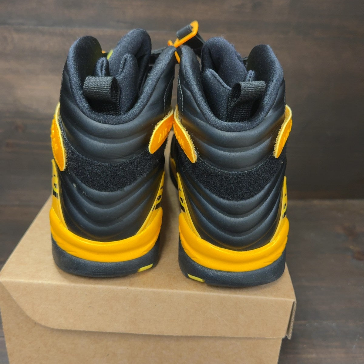 Jordan 8 Retro Taxi Yellow Black (Women's) Size 12W (Pre-Owned) - Image 5