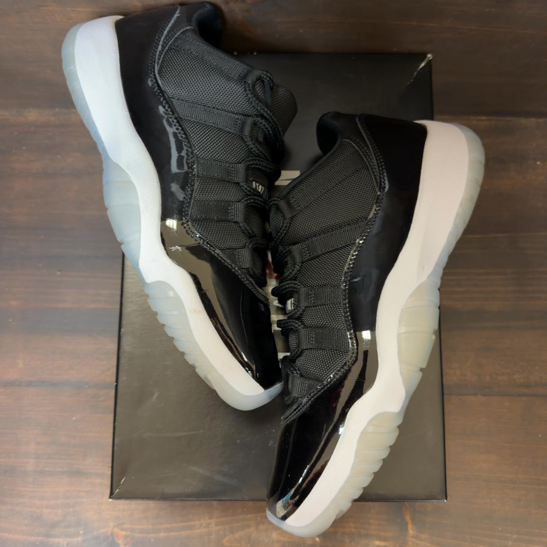Jordan 11 Retro Low Space Jam - Image 2