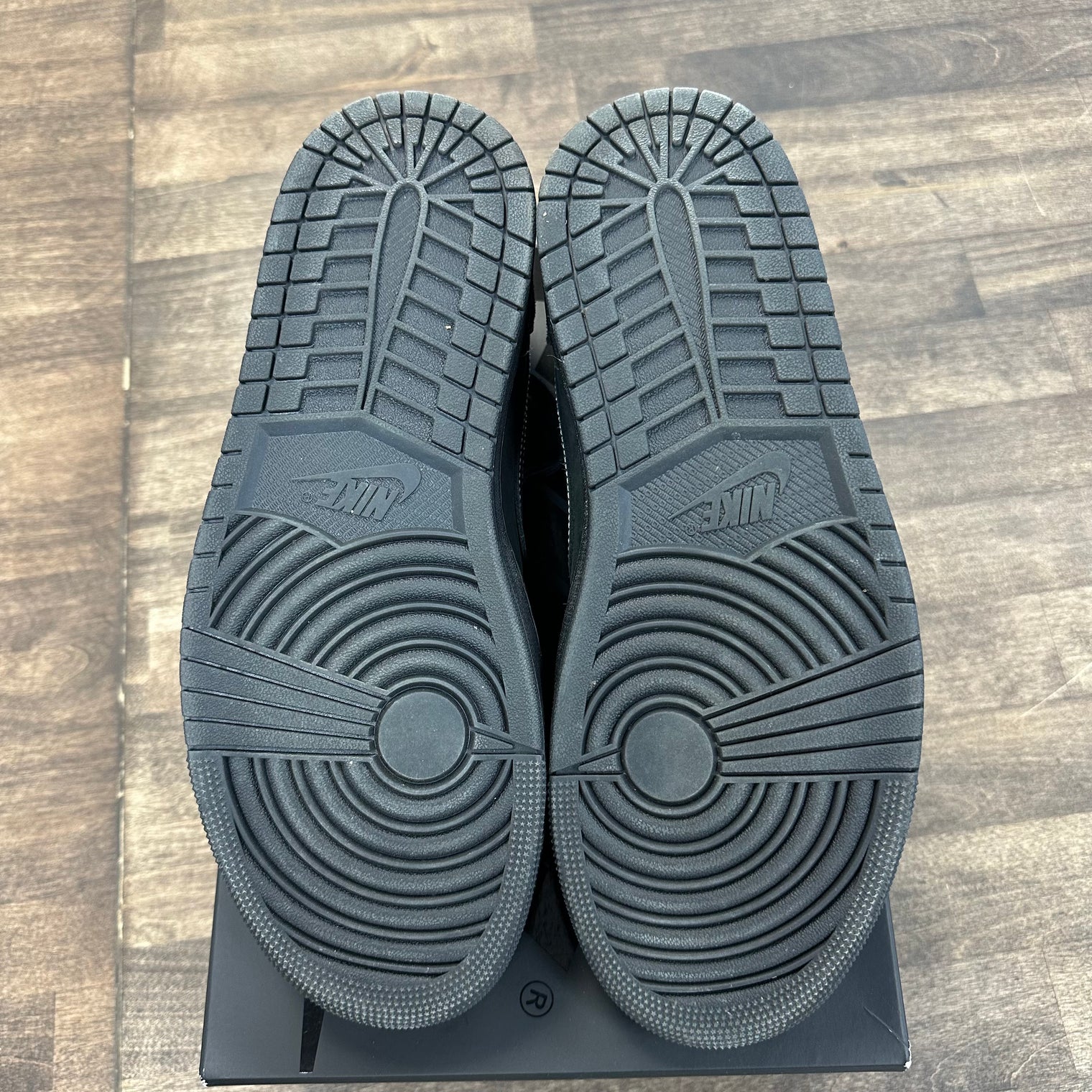 Travis Scott Phantom Jordan 1 Low OG SP (USED)
