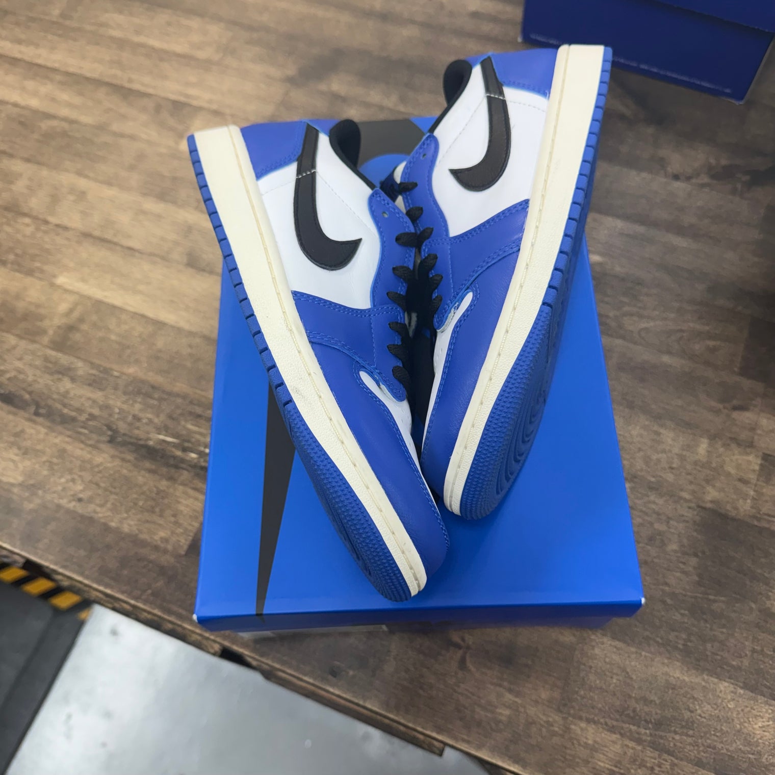 Game Royal Jordan 1 Low OG (USED)