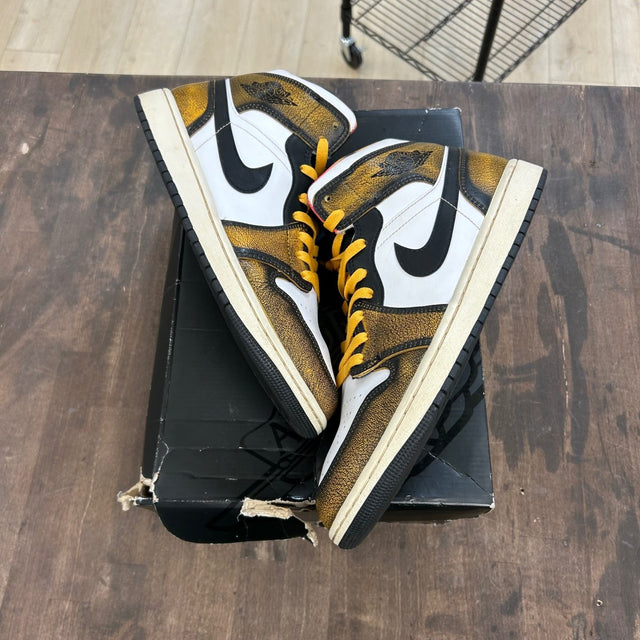 Jordan 1 Mid SE Orange Wear Away - Image 1