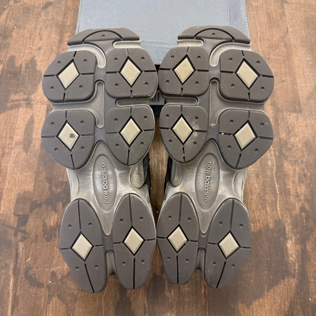 New Balance 9060 Magnet - Image 6