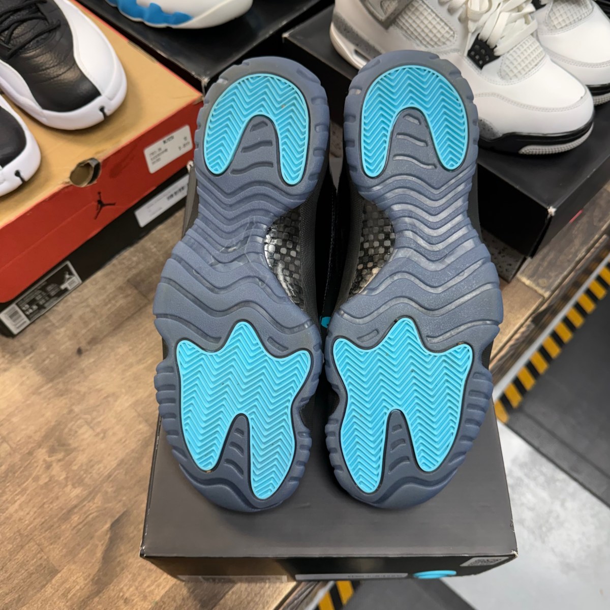 Jordan 11 Retro Gamma Blue (2025) - Image 5