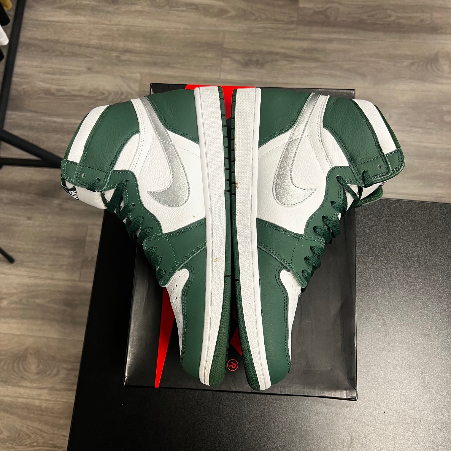 Gorge Green Jordan 1 High (USED)