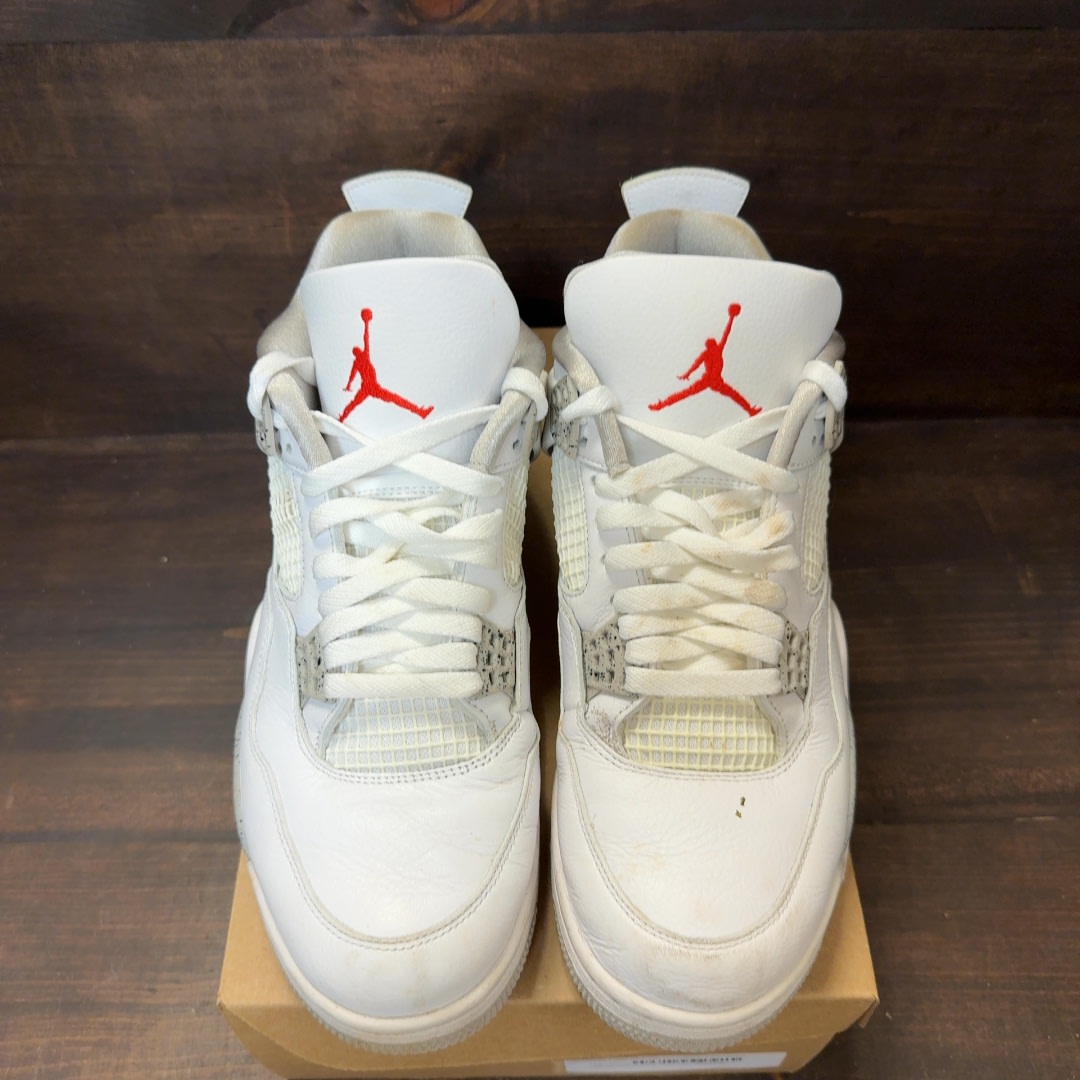 Jordan 4 Retro White Oreo (2021) Size 11.5 (Pre-Owned) - Image 3