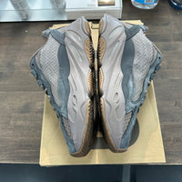 Mauve Yeezy 700 V2 (USED)