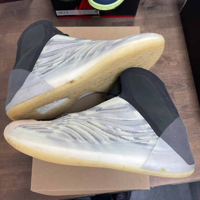 QNTM Yeezy BSKTBL (USED, No Box)