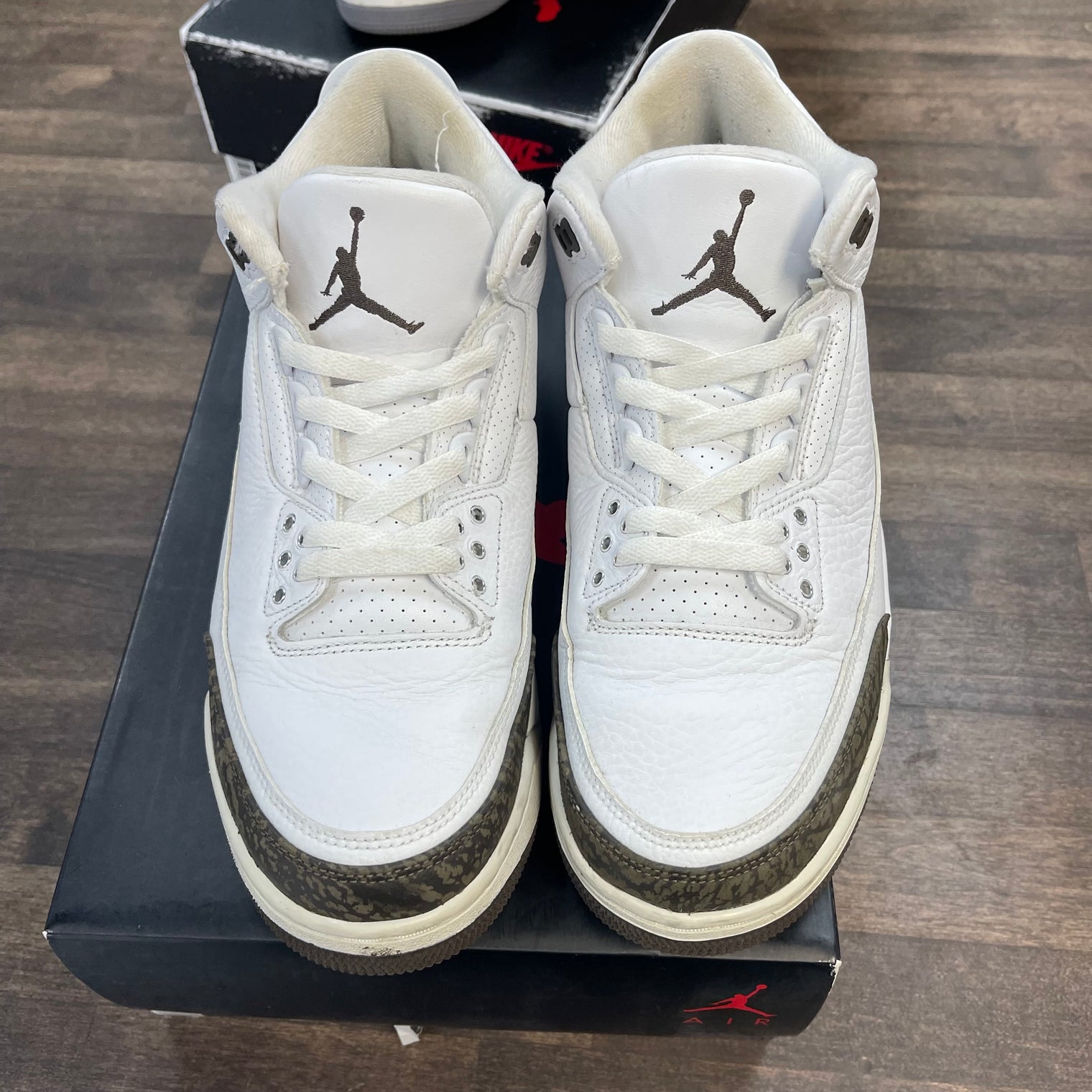 Mocha Jordan 3 (2018) (USED)