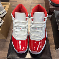 Cherry Jordan 11 (2022) (USED)