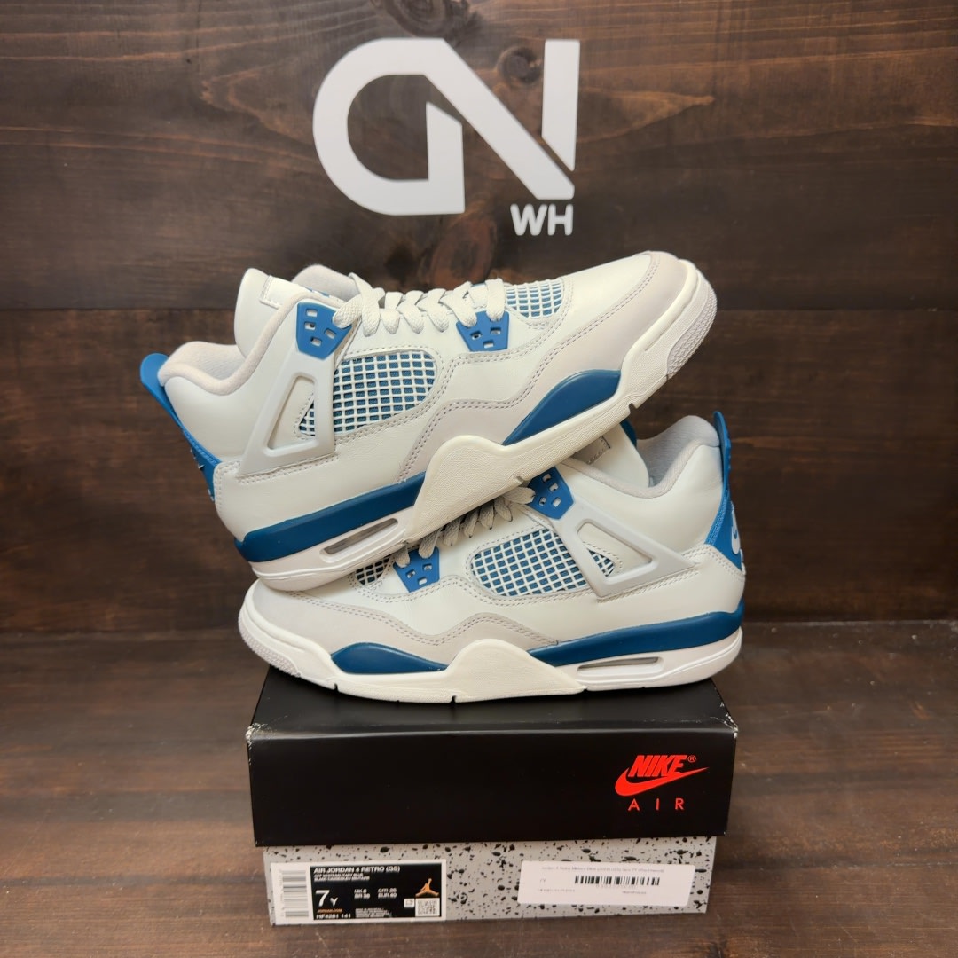 Jordan 4 Retro Military Blue (2024) (GS) - Image 1