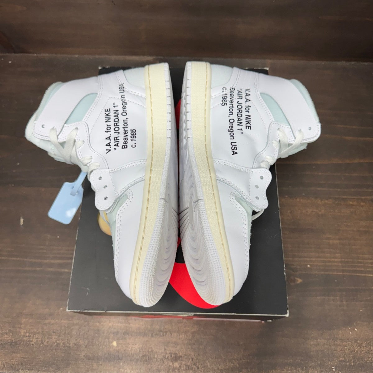 Jordan 1 Retro High Off-White Alaska - Image 4
