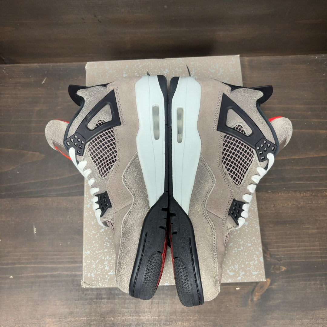 Jordan 4 Retro Taupe Haze Size 11 (Pre-Owned)