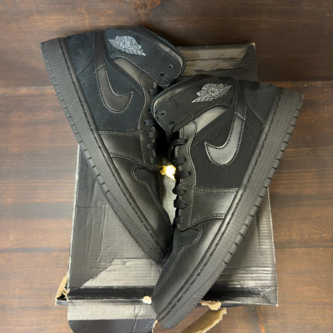 Jordan 1 Mid Triple Black (2018) - Image 2