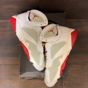 Jordan 7 Retro Hare (2015) (GS) Size 6.5Y (Pre-Owned)