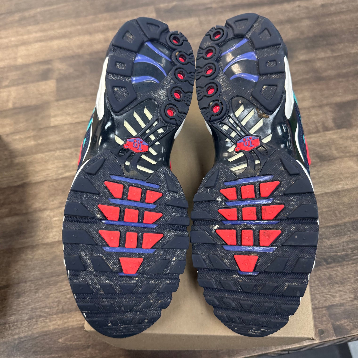 Discover Your Air Air Max Plus (USED,No Box)
