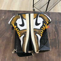 Jordan 1 Mid SE Orange Wear Away - Image 3