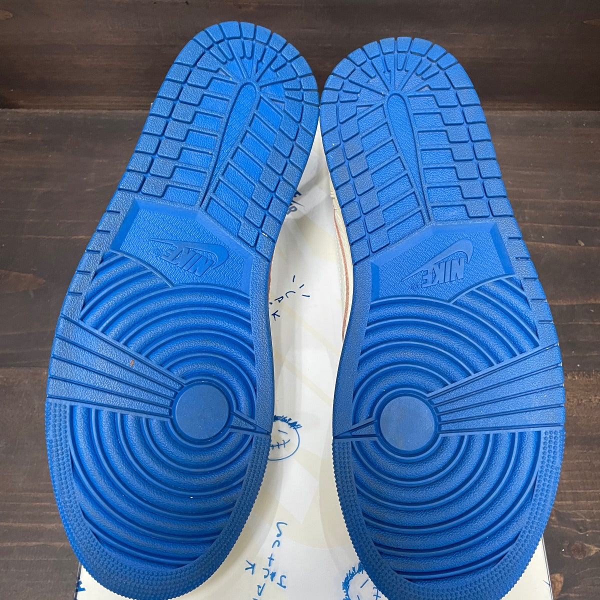 Jordan 1 Retro Low OG SP Fragment x Travis Scott Sail Military Blue - Image 5