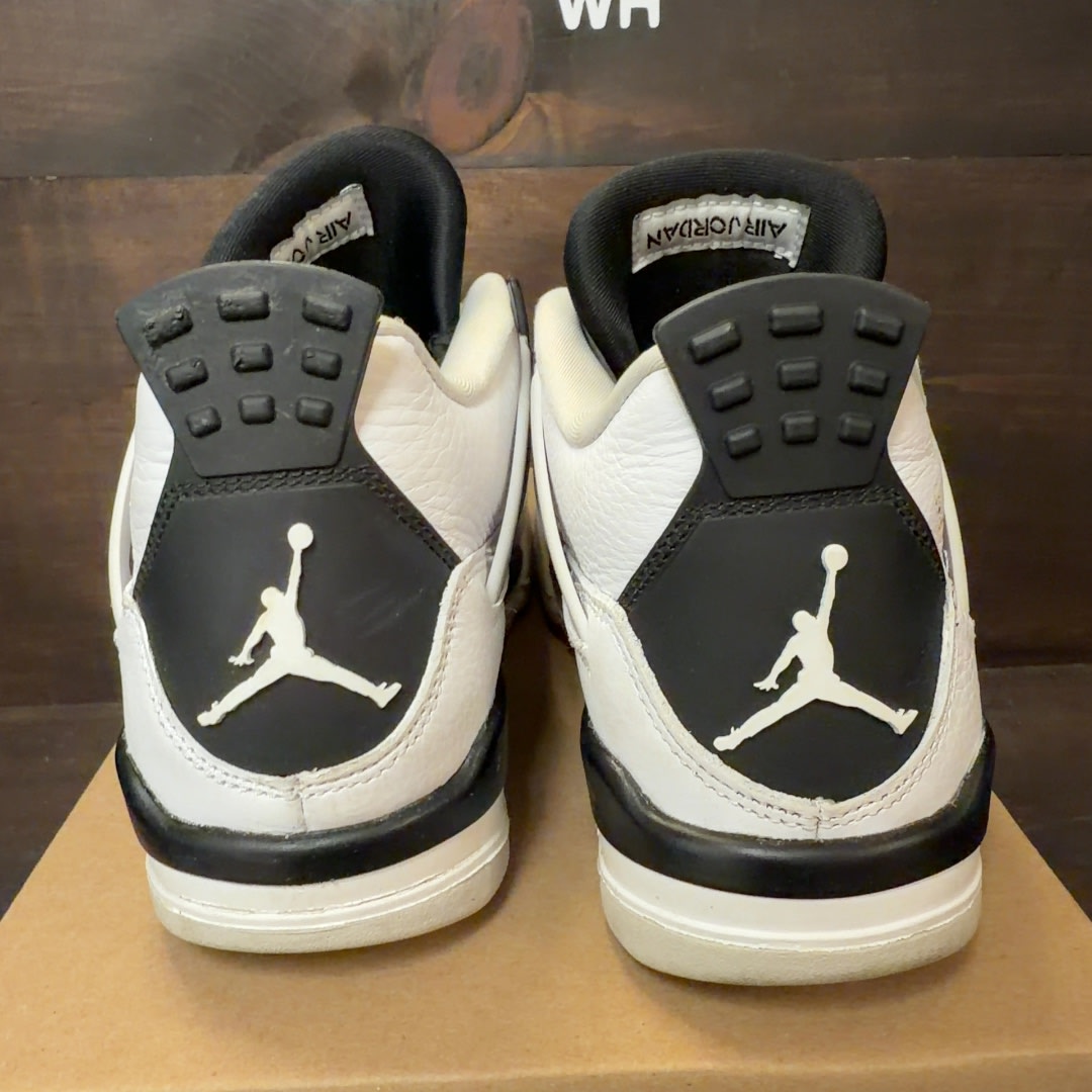 Jordan 4 Retro Military Black (GS) Size 5.5Y (Pre-Owned) - Image 4