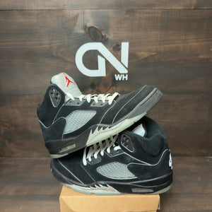 Jordan 5 Retro OG Black Metallic Reimagined Size 11 (Pre-Owned) - Image 1