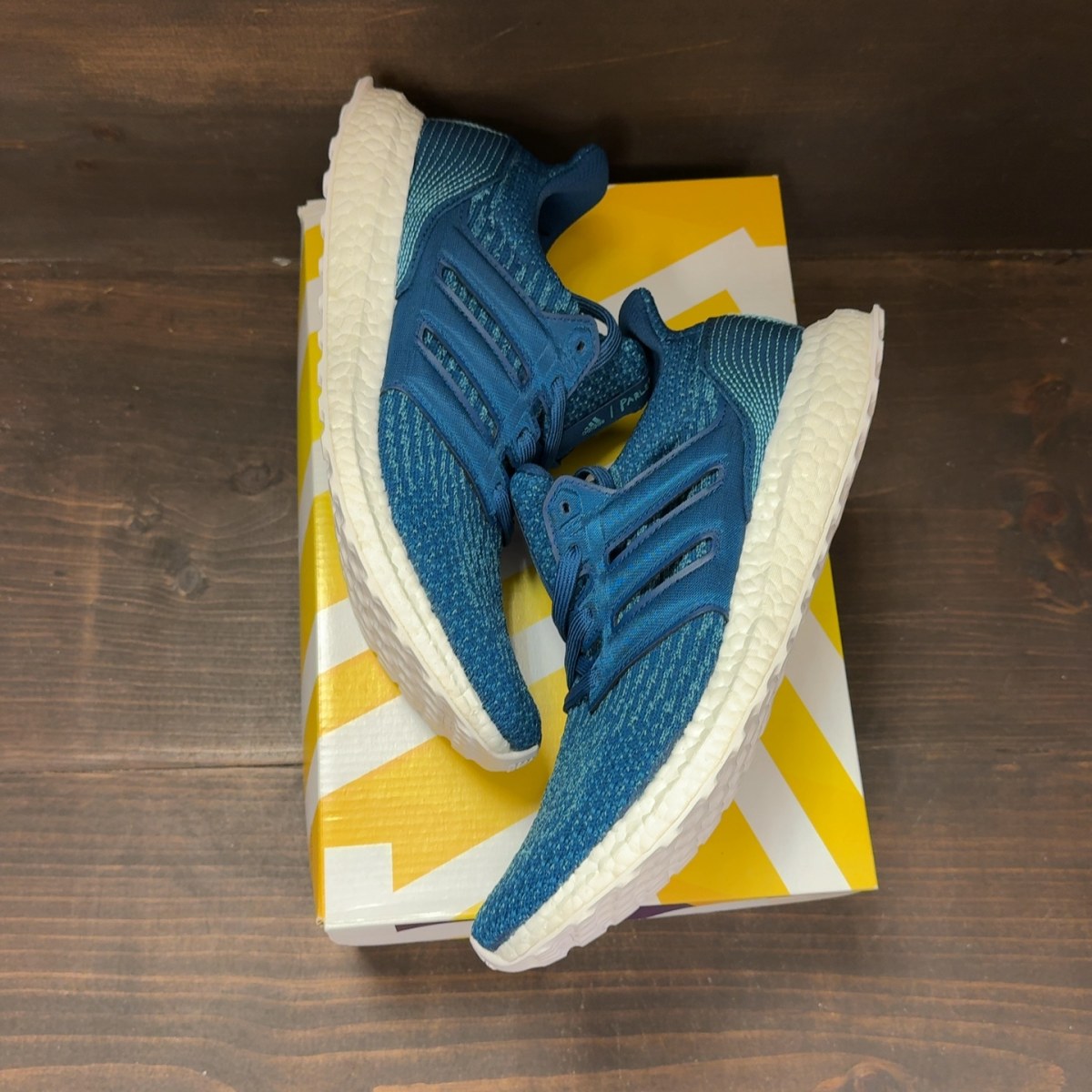 adidas Ultra Boost 3.0 Parley Night Navy - Image 2