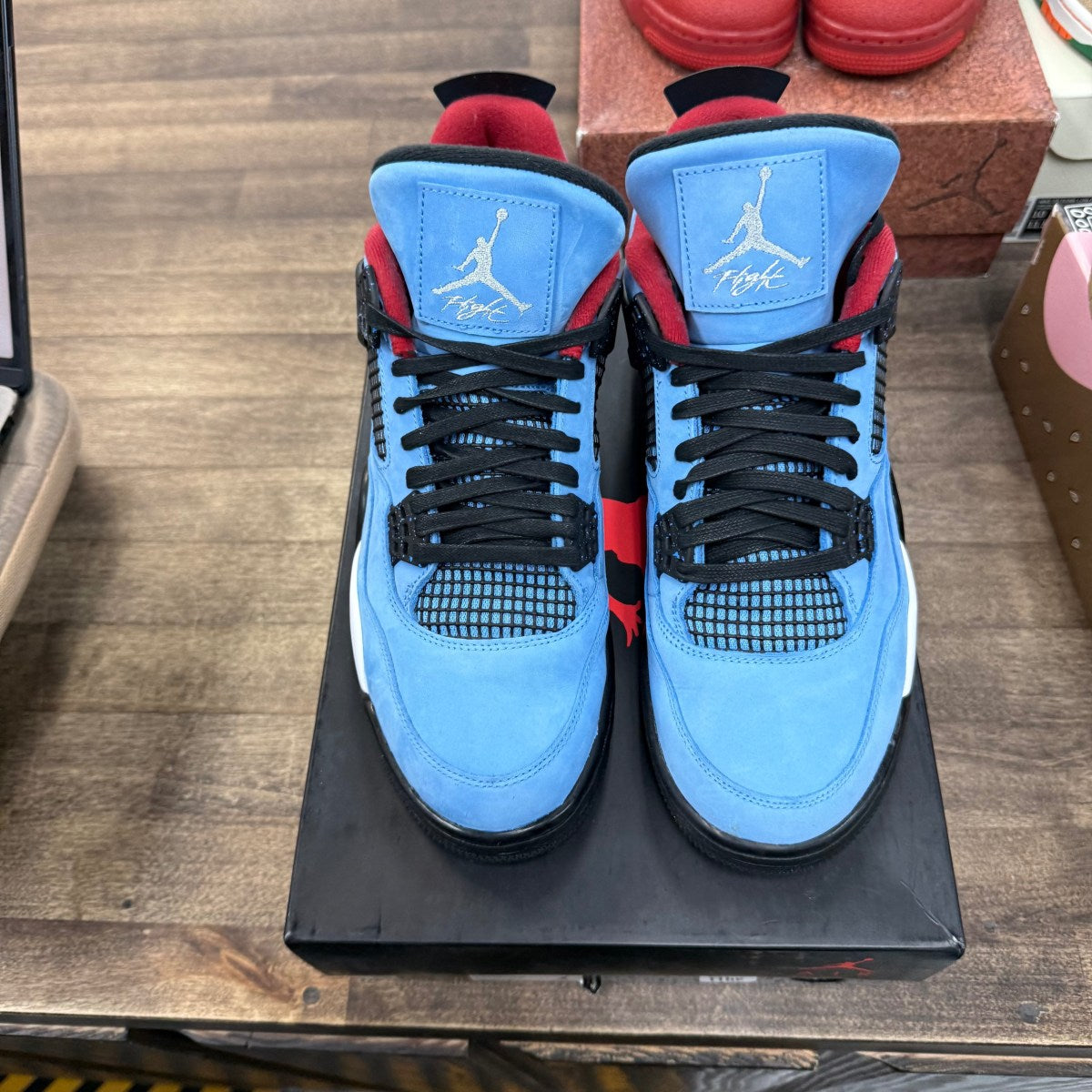 Jordan 4 Retro Travis Scott Cactus Jack - Image 2
