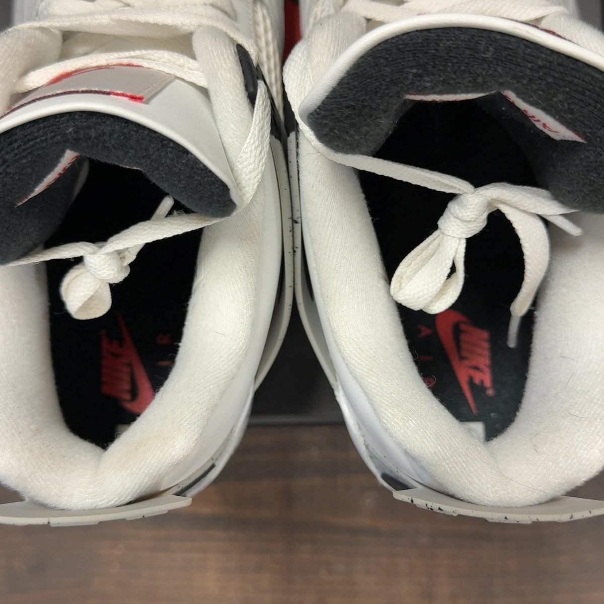 Jordan 4 Retro White Cement (2025) Size 13 (Pre-Owned) - aux