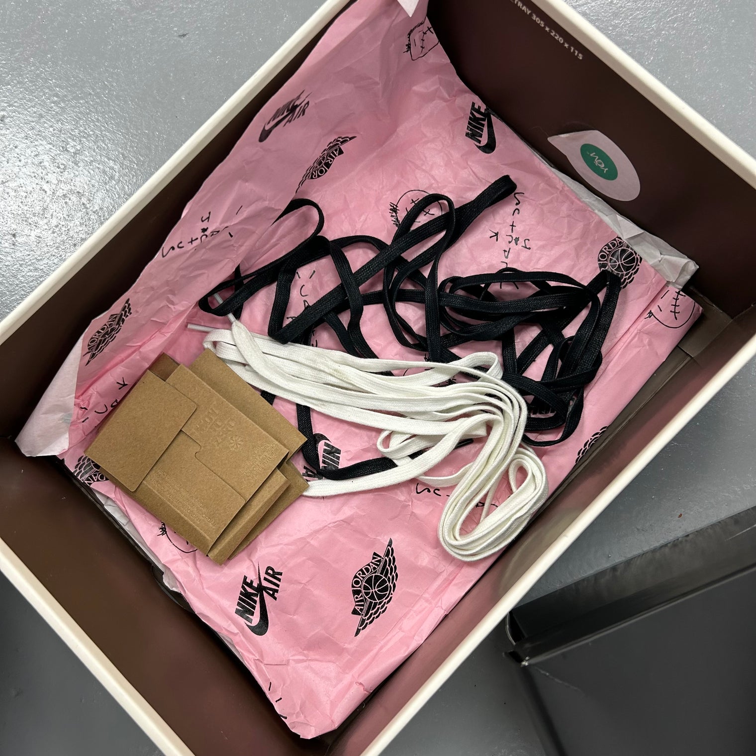 Travis Scott Medium Olive Jordan 1 Low OG SP (USED)