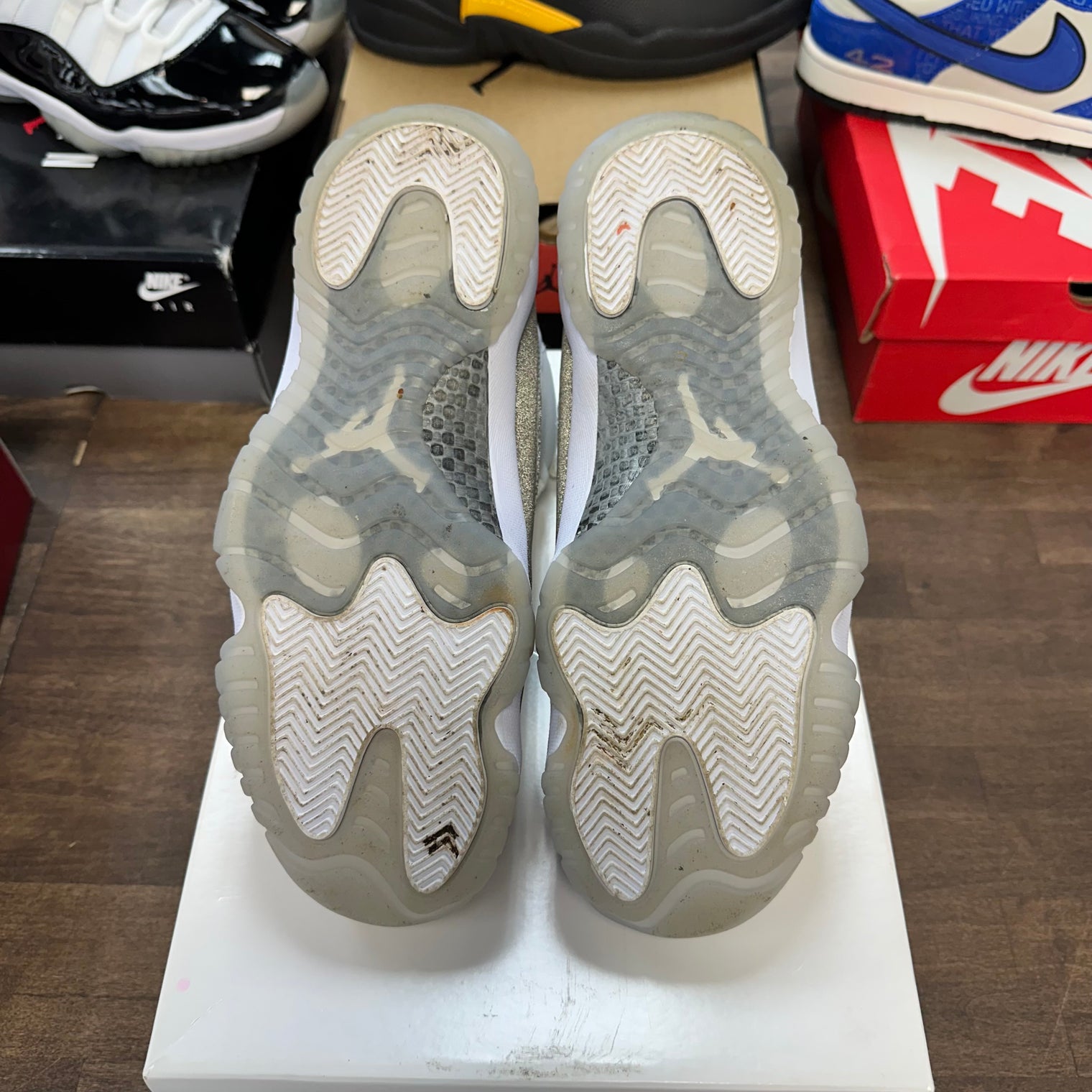 White Metallic Silver Jordan 11 (W) (USED)