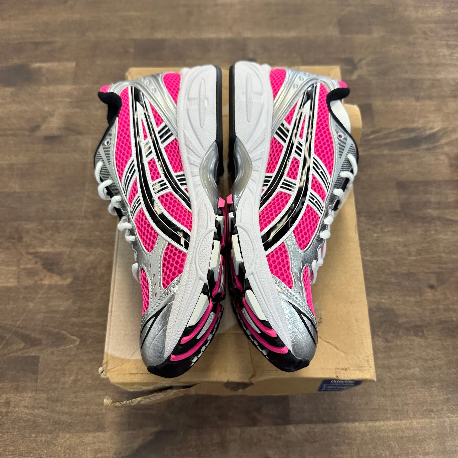 Pink Glo ASICS Gel-Kayano (Like New)