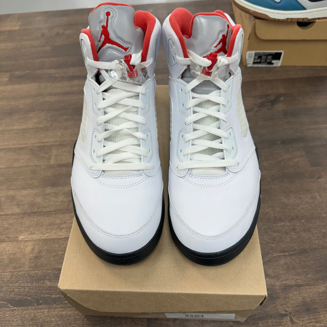 Fire Red Jordan 5 (USED)
