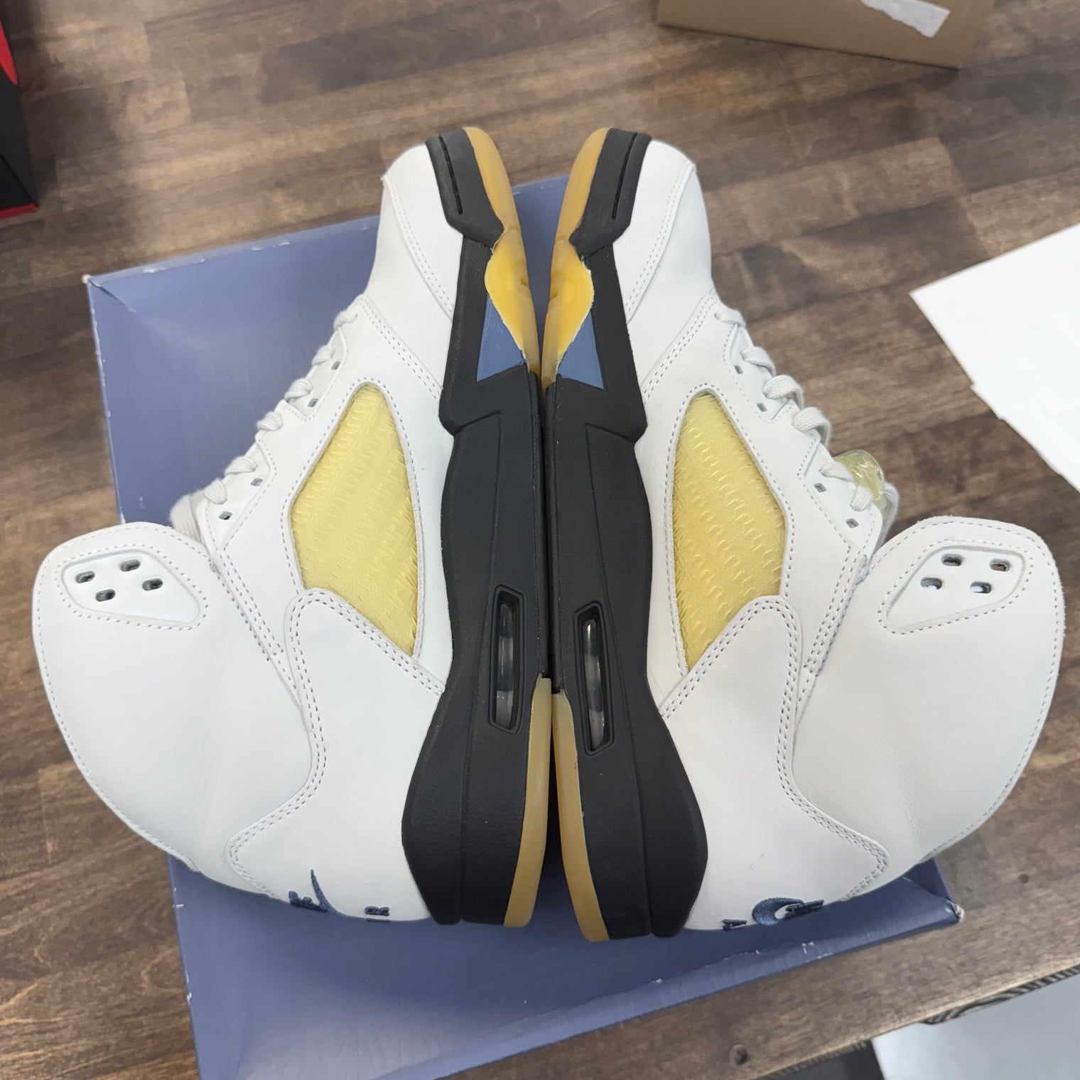 (W) Dawn A Ma Maniere Jordan 5 (USED)