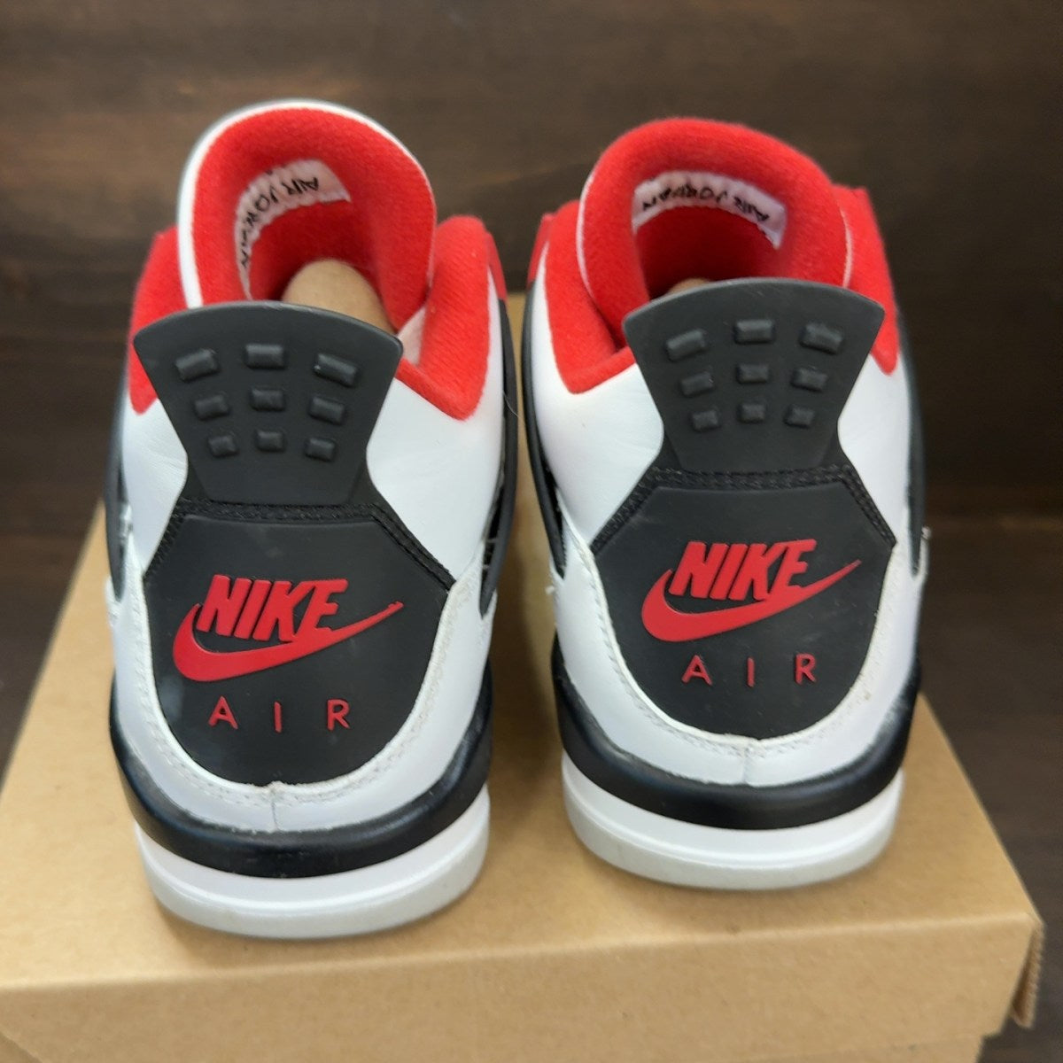 Jordan 4 Retro Fire Red (2020) (GS) Size 6Y (Pre-Owned) - Image 4