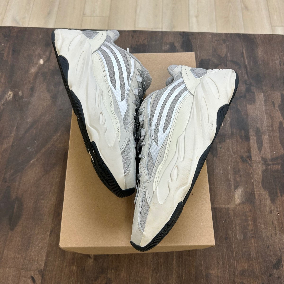 adidas Yeezy Boost 700 V2 Static Size 10.5 (Pre-Owned) - Image 1