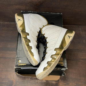 Jordan 9 Retro Statue - Image 2