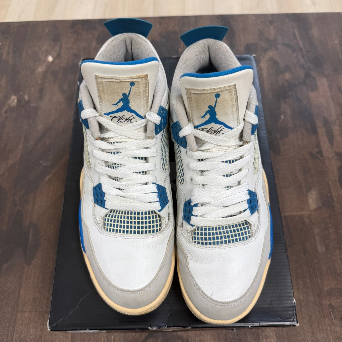 Jordan 4 Retro Military Blue (2012) Size 9 (Pre-Owned) - Image 2