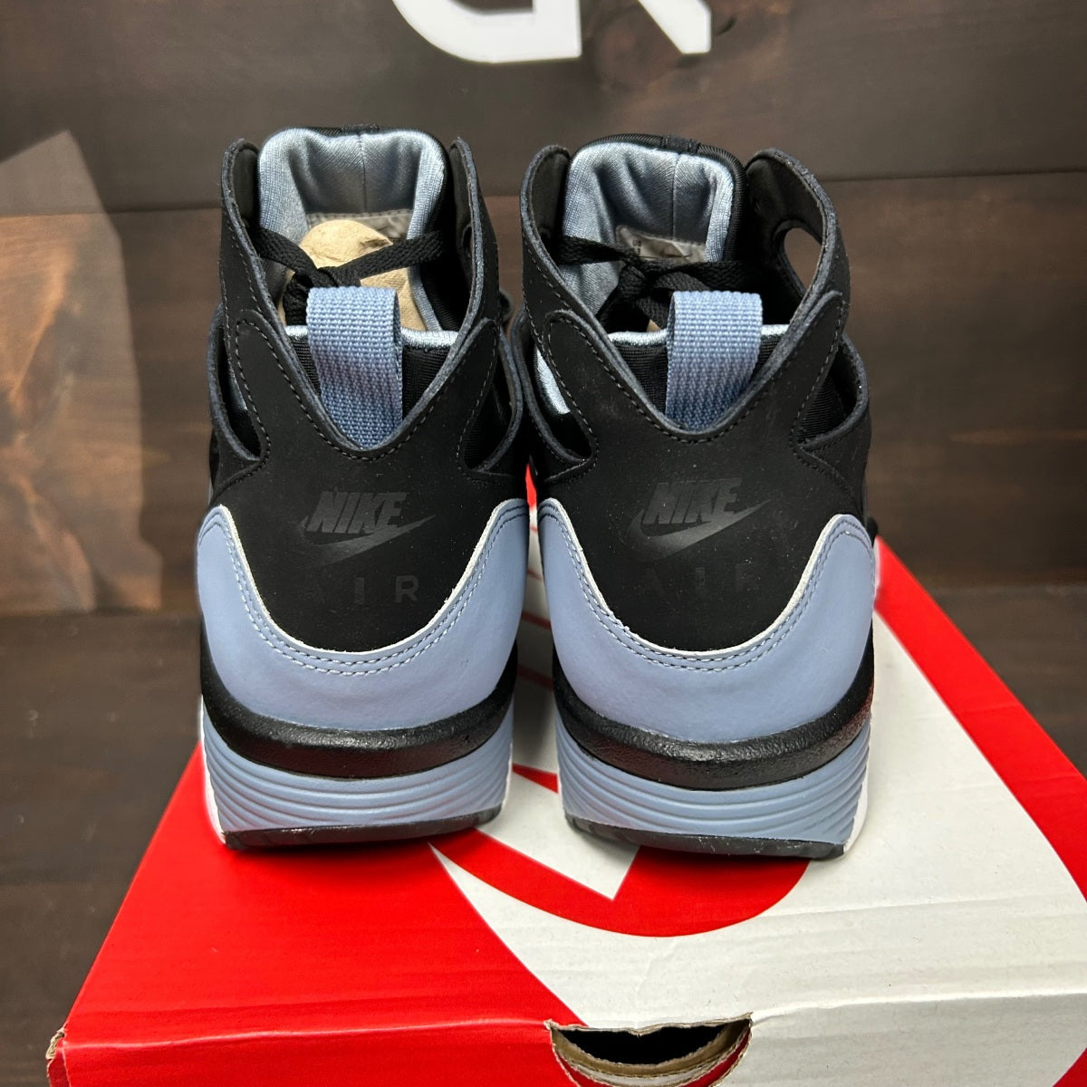 Nike Air Trainer Huarache Cool Blue Black Size 13 (Pre-Owned) - Image 5