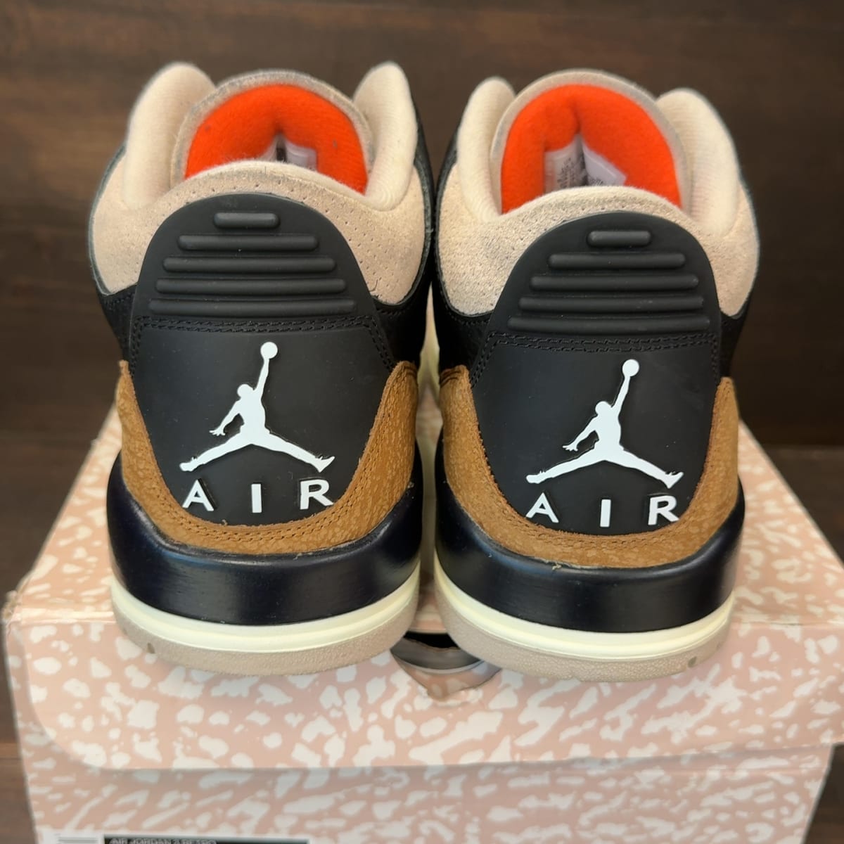 Jordan 3 Retro Desert Elephant Size 10.5 (Pre-Owned) - aux