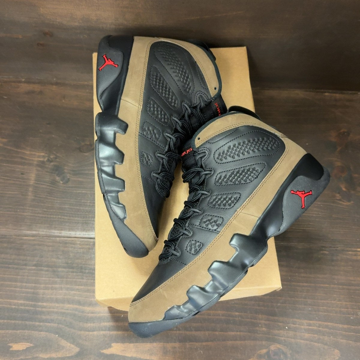 Jordan 9 Retro Olive (2024) Size 9.5 (Pre-Owned) - Image 2