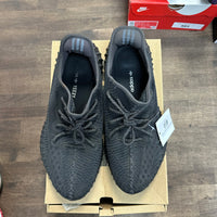 Black Static Non-Reflective Yeezy 350 (USED)
