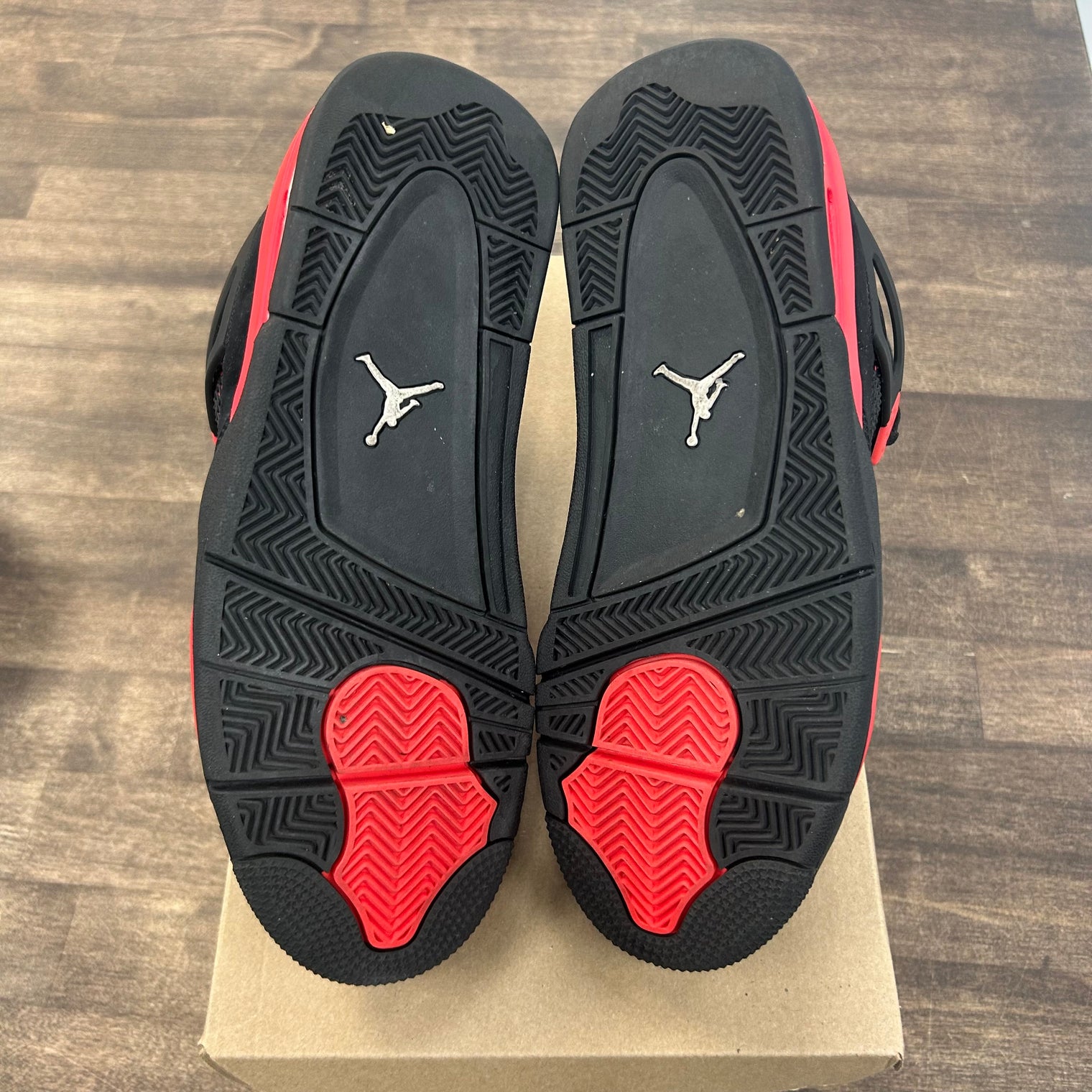 Red Thunder Jordan 4 Retro (USED, No Box)
