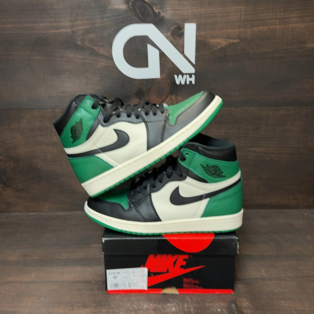 Jordan 1 Retro High Pine Green - Image 1