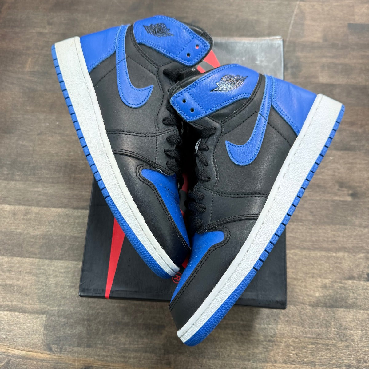 Jordan 1 Retro Royal (2017) (GS) - Image 1
