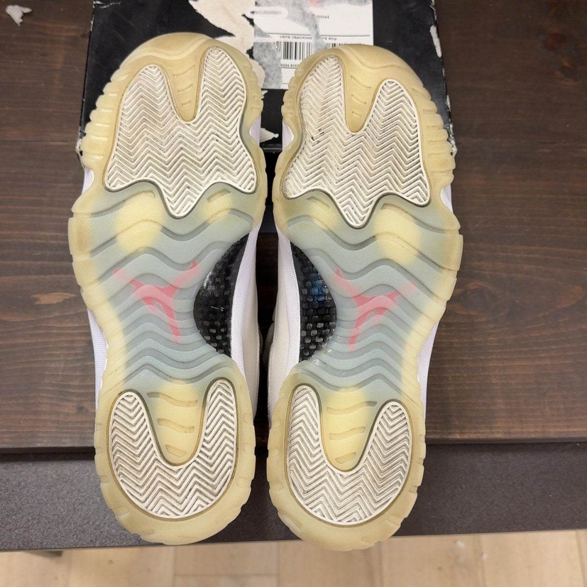 Jordan 11 Retro Platinum Tint - Image 8