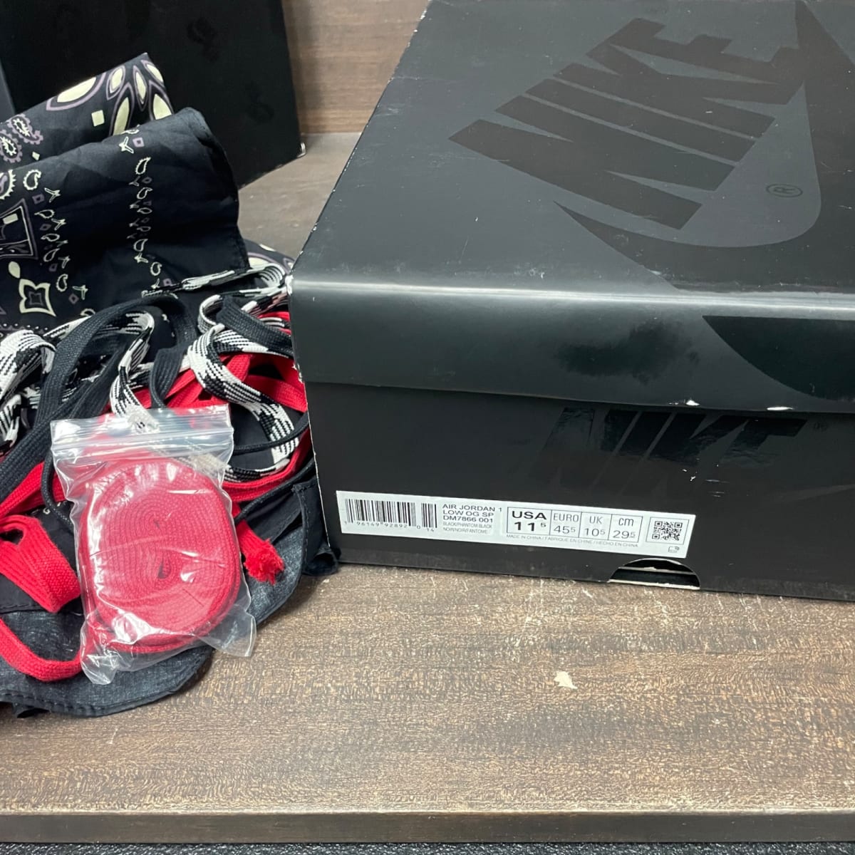 Jordan 1 Retro Low OG SP Travis Scott Black Phantom Size 11.5 (Pre-Owned) - aux