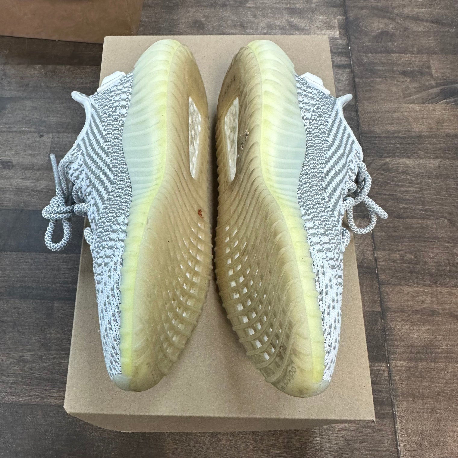 Static Yeezy 350 (USED,No Box)
